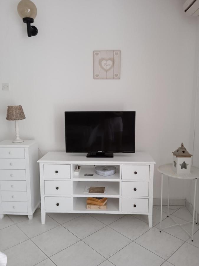 Apartmani More Komarna Eksteriør bilde